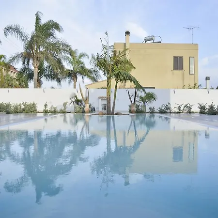 Oasi Tortuga Piscina E Barbecue H24 * Mazara del Vallo